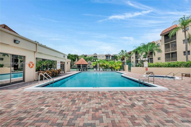 10401 W Broward Blvd 209, Plantation, FL 33324