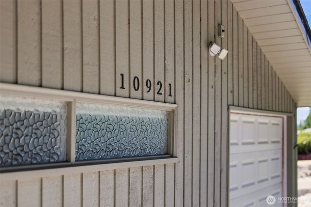 10921 E State Route 106, Union, WA 98592