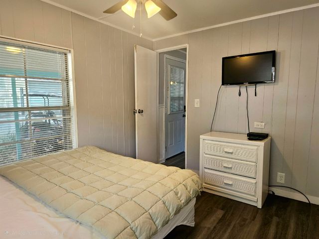 1942 Kingfisher Dr., Surfside Beach, SC 29575