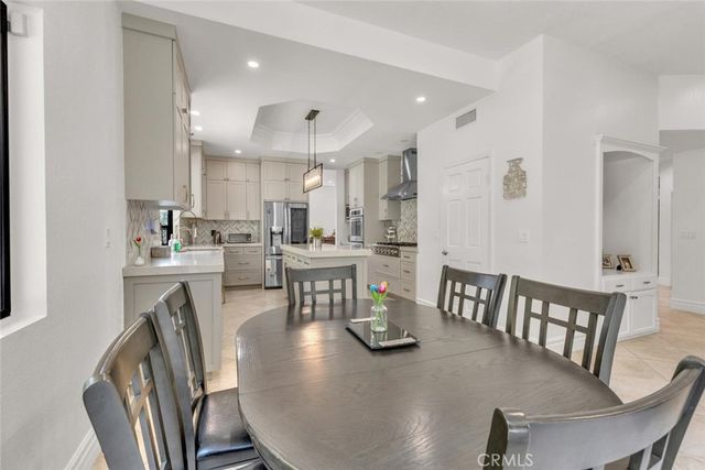 6066 Lake Lindero DR, Agoura Hills, CA 91301