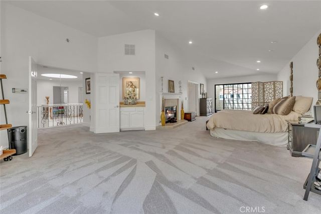 6066 Lake Lindero DR, Agoura Hills, CA 91301