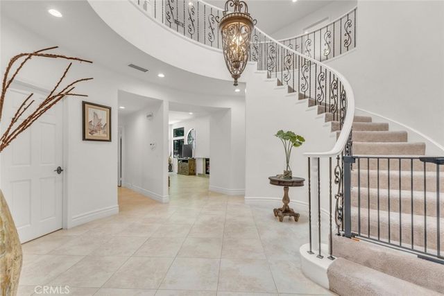 6066 Lake Lindero DR, Agoura Hills, CA 91301