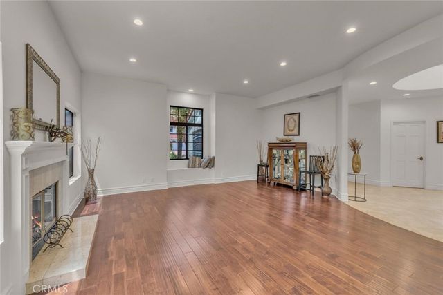 6066 Lake Lindero DR, Agoura Hills, CA 91301