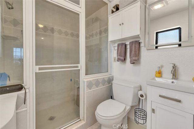 6066 Lake Lindero DR, Agoura Hills, CA 91301