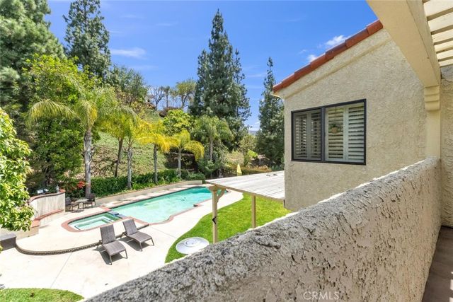 6066 Lake Lindero DR, Agoura Hills, CA 91301