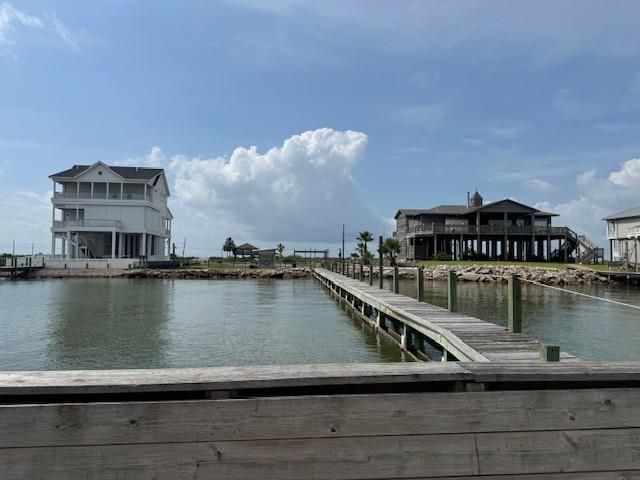 11142 Sportsman Road, Galveston, TX 77554