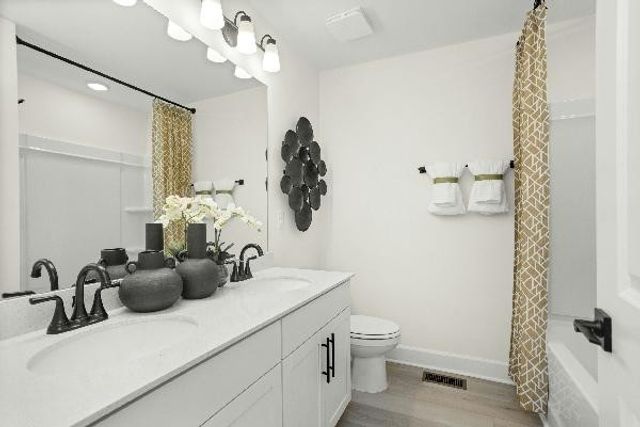 166 Barton Village Boulevard, Lebanon, TN 37090