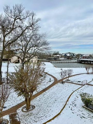 203 Lakeview Terrace G, Montgomery, TX 77356