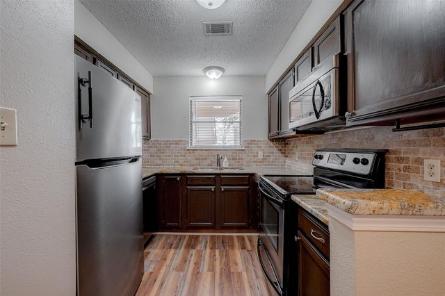 203 Lakeview Terrace G, Montgomery, TX 77356