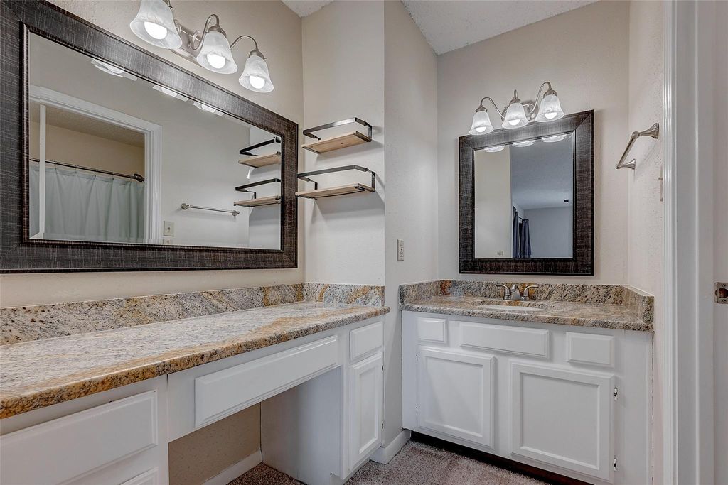 Image 13 of property listing at 203 Lakeview Terrace G, Montgomery, TX 77356