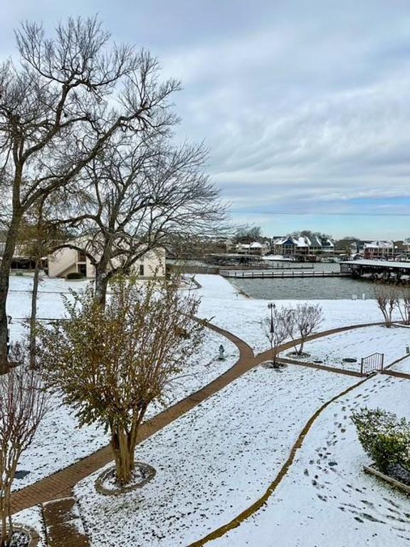 Image 17 of property listing at 203 Lakeview Terrace G, Montgomery, TX 77356