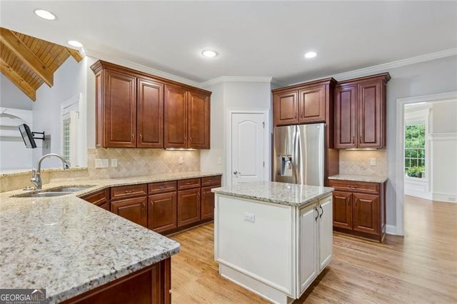 834 Waterford Estates Manor, Canton, GA 30115