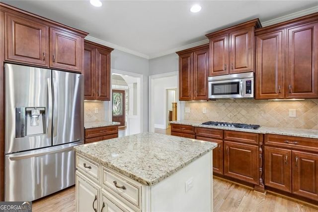 834 Waterford Estates Manor, Canton, GA 30115