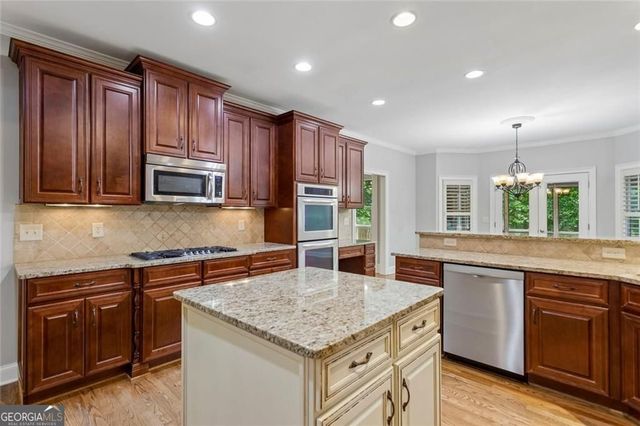 834 Waterford Estates Manor, Canton, GA 30115