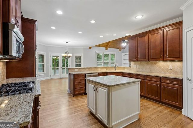834 Waterford Estates Manor, Canton, GA 30115