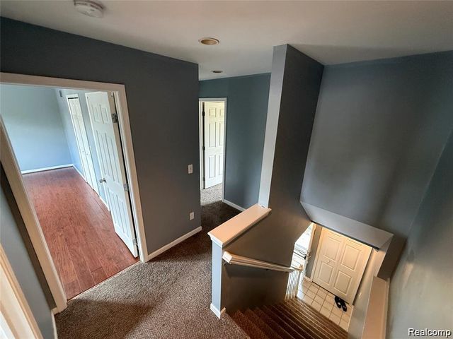 8334 Mckinley, Center Line, MI 48015