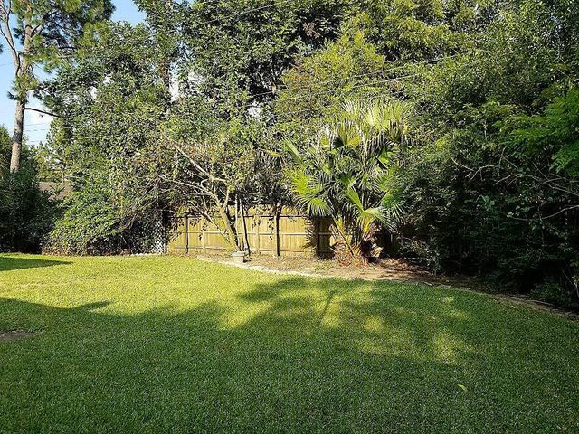 1126 Wisterwood Drive, Houston, TX 77043