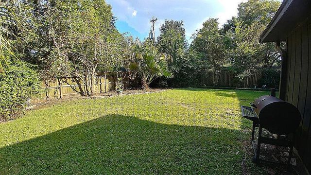 1126 Wisterwood Drive, Houston, TX 77043