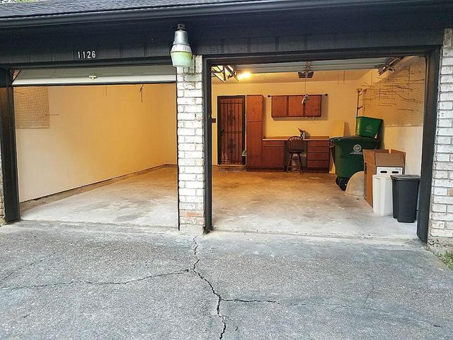 1126 Wisterwood Drive, Houston, TX 77043