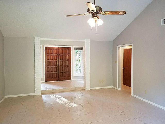 1126 Wisterwood Drive, Houston, TX 77043