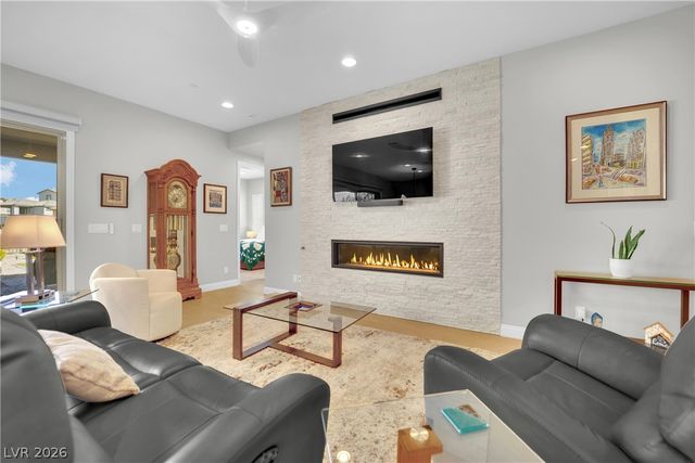 11724 Hatchling Avenue, Las Vegas, NV 89138