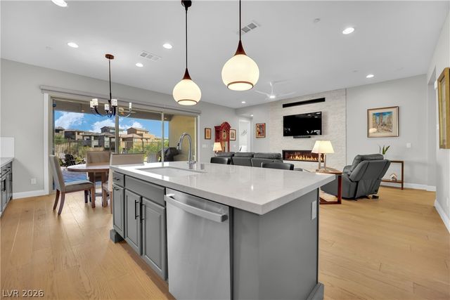 11724 Hatchling Avenue, Las Vegas, NV 89138