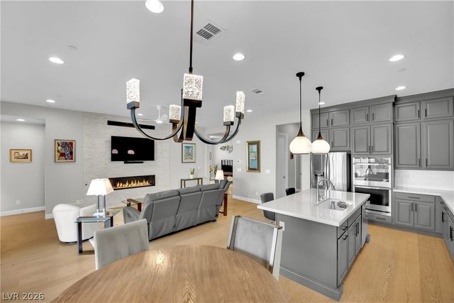 11724 Hatchling Avenue, Las Vegas, NV 89138