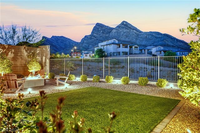 11724 Hatchling Avenue, Las Vegas, NV 89138