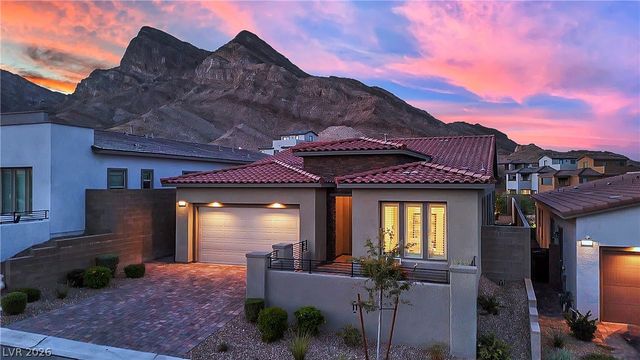 11724 Hatchling Avenue, Las Vegas, NV 89138
