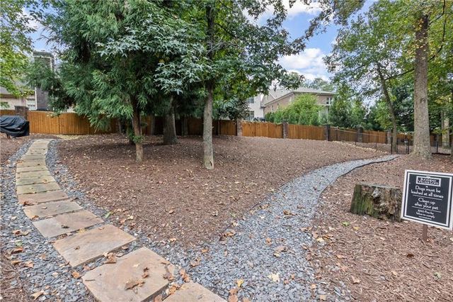 3235 Roswell Road NE 409, Atlanta, GA 30305