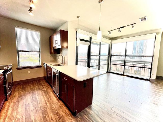 2910 Milam St Street 1214, Houston, TX 77006