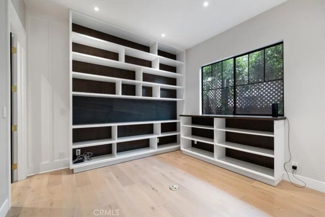 14717 Otsego Street, Sherman Oaks, CA 91403