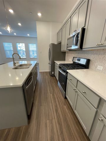 9931 Tolbert Street, Irving, TX 75063