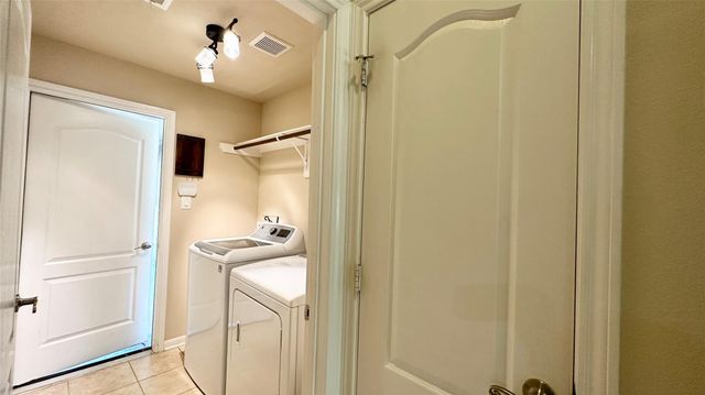 18903 Pinewood Point Lane, Tomball, TX 77377