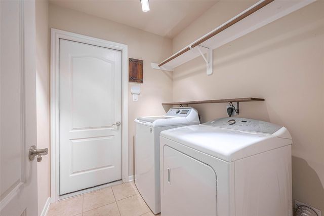 18903 Pinewood Point Lane, Tomball, TX 77377