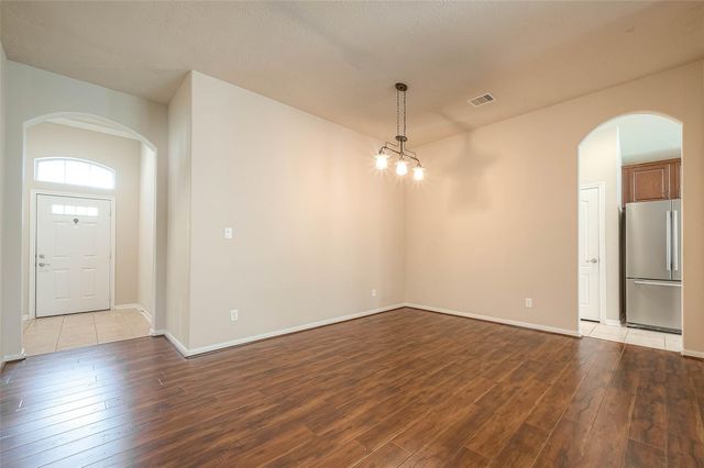 18903 Pinewood Point Lane, Tomball, TX 77377