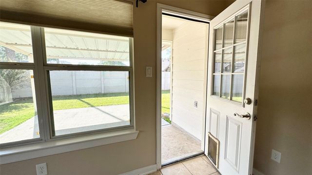 18903 Pinewood Point Lane, Tomball, TX 77377
