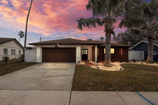 5921 DENVER STREET NE, St Petersburg, FL 33703