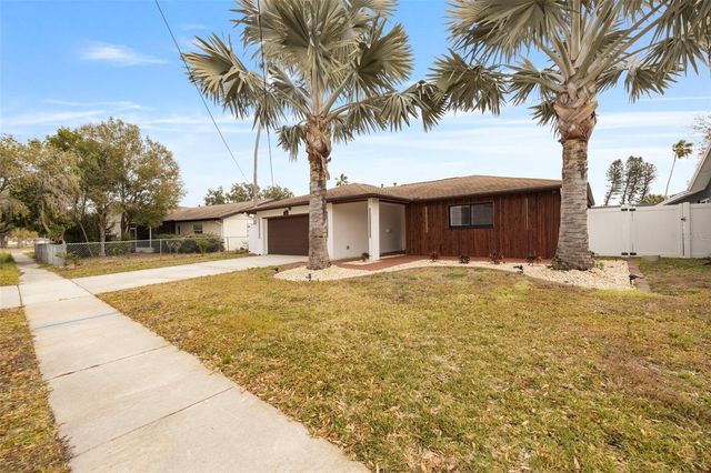 5921 DENVER STREET NE, St Petersburg, FL 33703