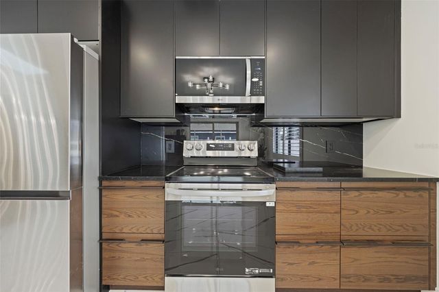 5921 DENVER STREET NE, St Petersburg, FL 33703