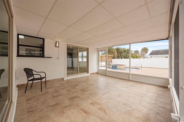 5921 DENVER STREET NE, St Petersburg, FL 33703