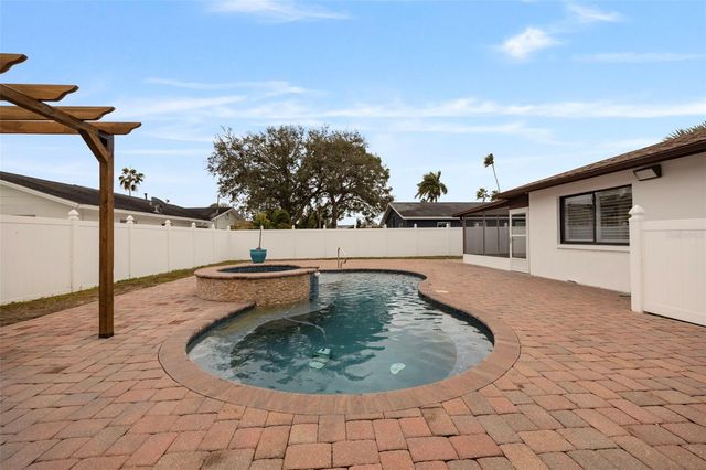 5921 DENVER STREET NE, St Petersburg, FL 33703