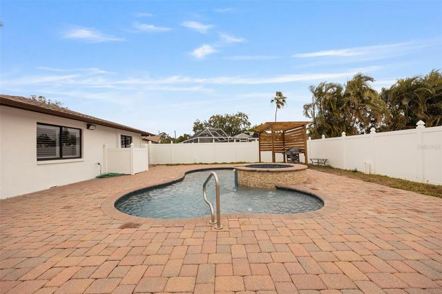 5921 DENVER STREET NE, St Petersburg, FL 33703