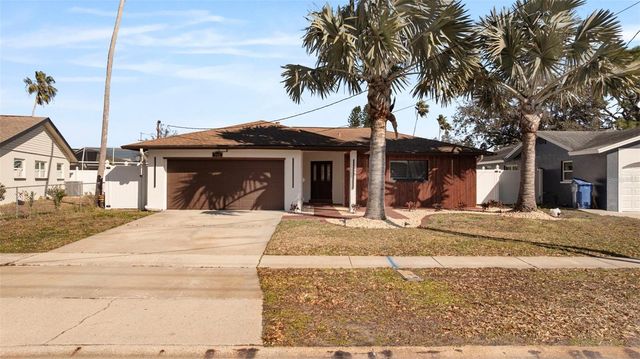 5921 DENVER STREET NE, St Petersburg, FL 33703