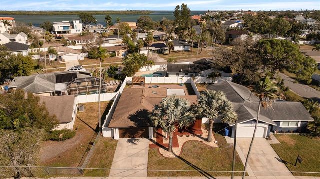 5921 DENVER STREET NE, St Petersburg, FL 33703