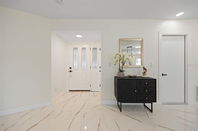 5921 DENVER STREET NE, St Petersburg, FL 33703