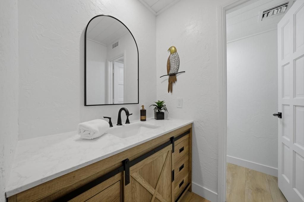 Image 32 of property listing at 45495 Osage Court, Indian Wells, CA 92210