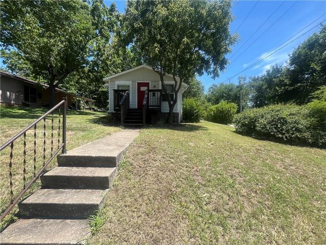 711 Shotwell Street, Warrensburg, MO 64093