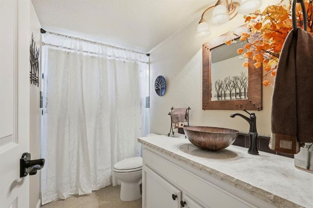 8904 Royal Gate Way, Elk Grove, CA 95624