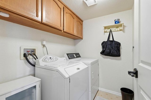 8904 Royal Gate Way, Elk Grove, CA 95624